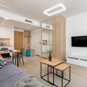 Rent Like - Aleja Solidarności 60b Warszawa