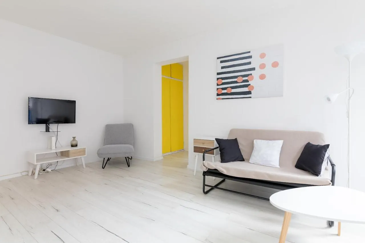 Rondo Onz Sunny Apartment Warsaw